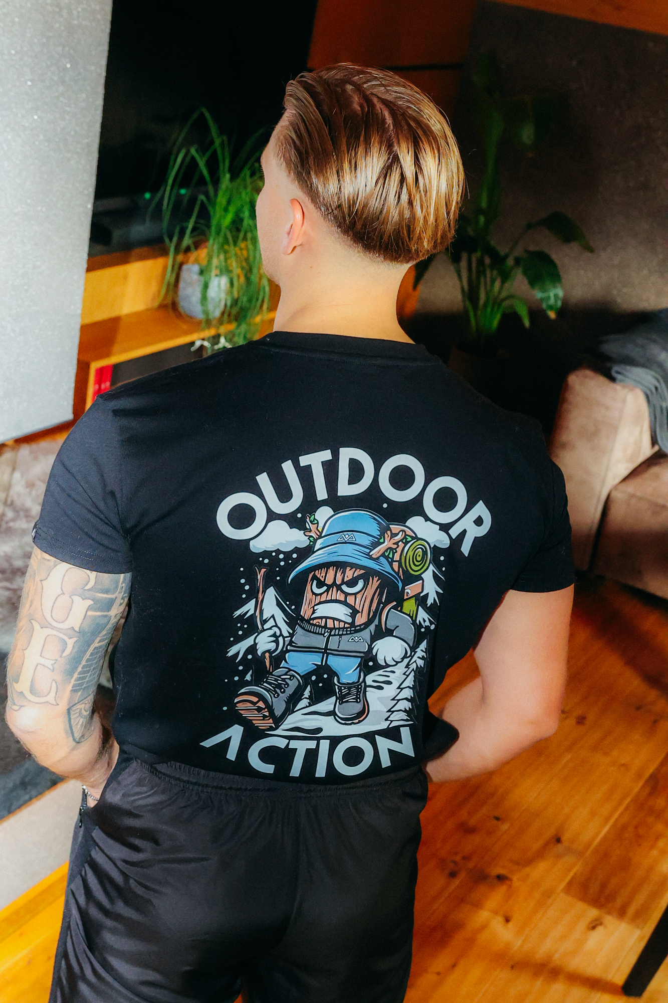 OUTDOOR ACTION T-SHIRT SCHWARZ